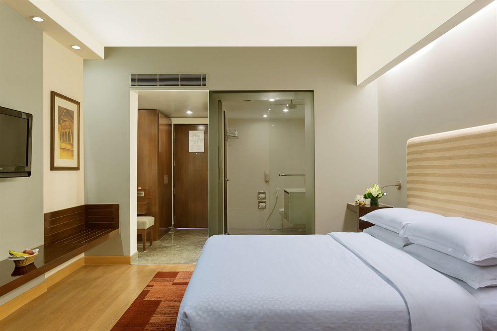 Four Points By Sheraton Jaipur, City Square Exterior photo